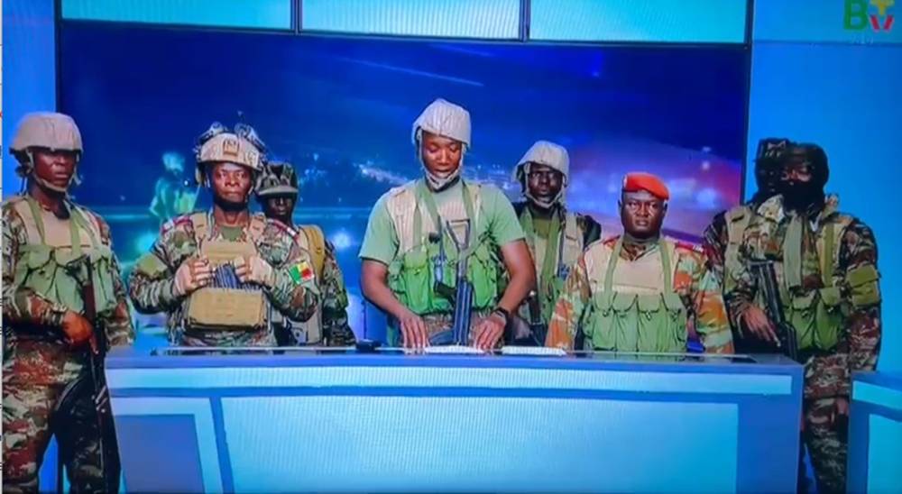 BENIN: DES MILITAIRES ANNONCENT LA DESTITUTION DU PRESIDENT TALON