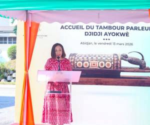 image RETOUR HISTORIQUE DU TAMBOUR PARLEUR « DJIDJI AYOKWE », PREMIER BIEN CULTUREL IVOIRIEN RESTITUE PAR LA FRANCE A LA COTE D’IVOIRE