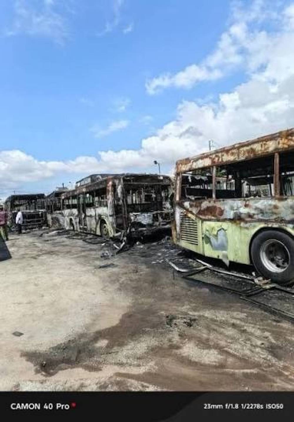 SOTRA: ENCORE UN INCENDIE DANS UN DÉPÔT, 40 AUTOBUS CALCINÉS ET 55 ENDOMMAGÉS